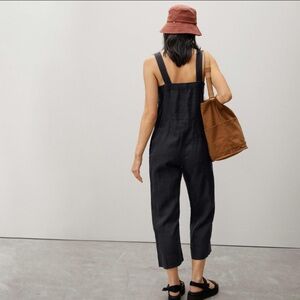 Everlane 100% Linen Classic Black Jumpsuit Overalls Women’s Size 4